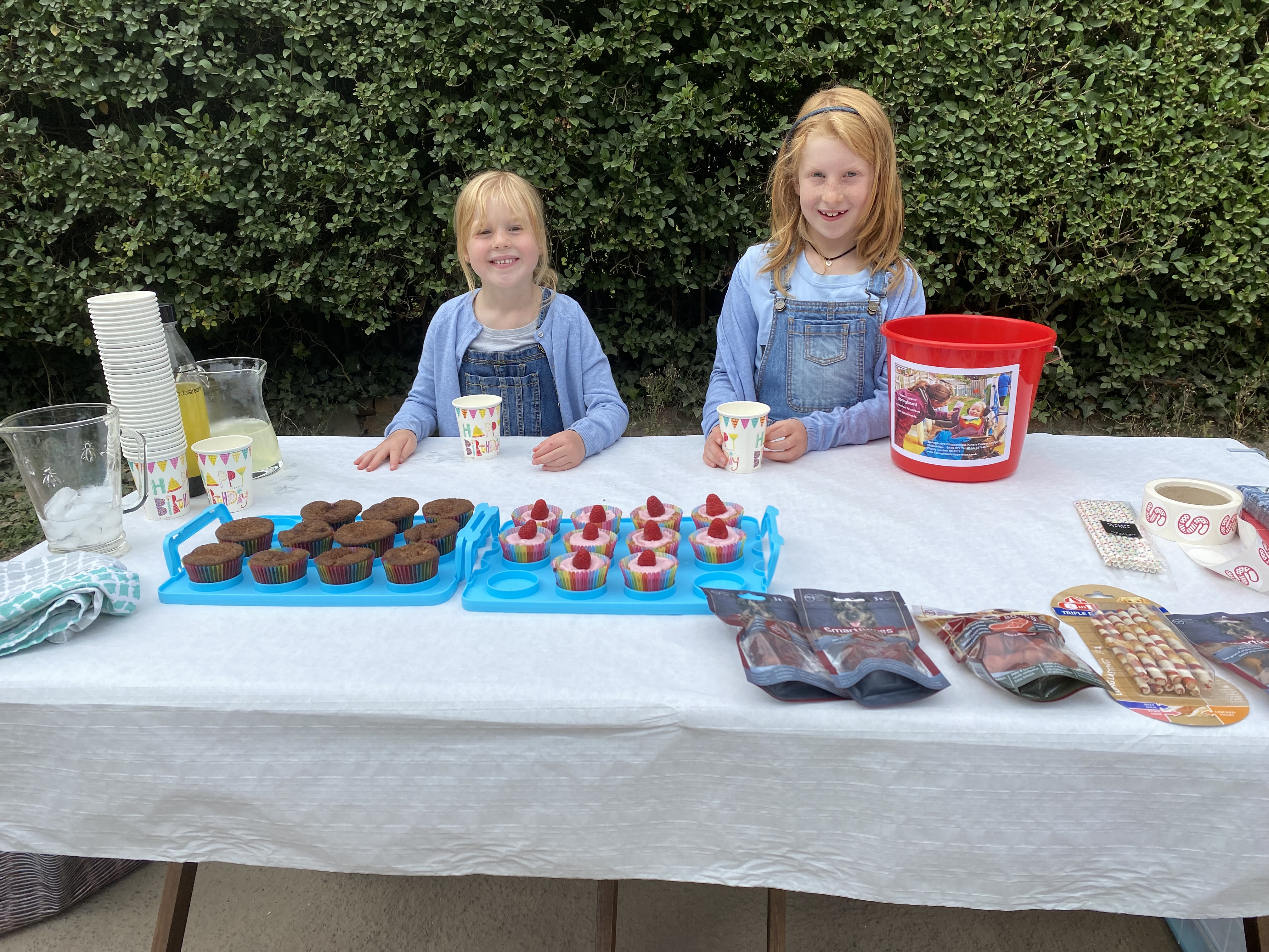 Youngsters get busy with the fizzy  to raise money for special school